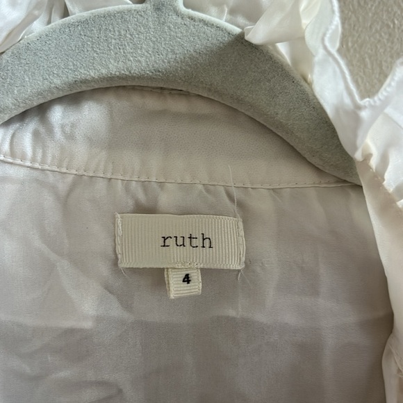 Ruth Anthropologie White Ruffle Tie Front Short Sleeve Blouse Size 4 - Picture 2 of 8